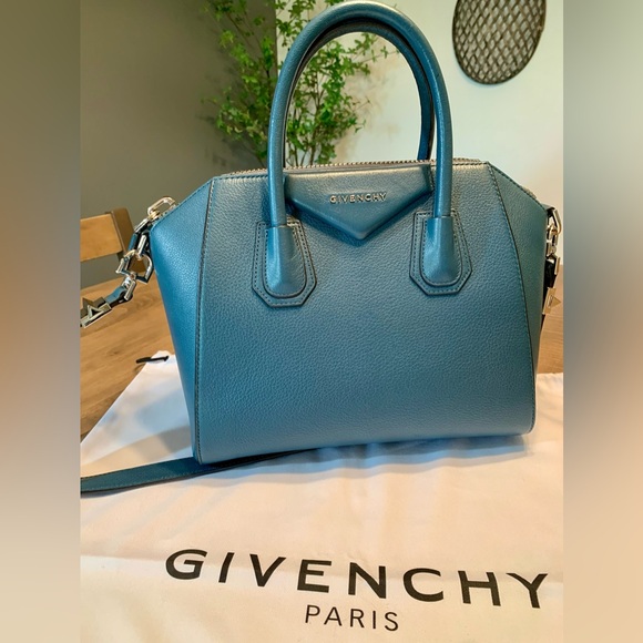 GIVENCHY ANTIGONA SMALL - Picture 2 of 14
